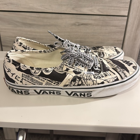 Vans - Picture 4 of 7